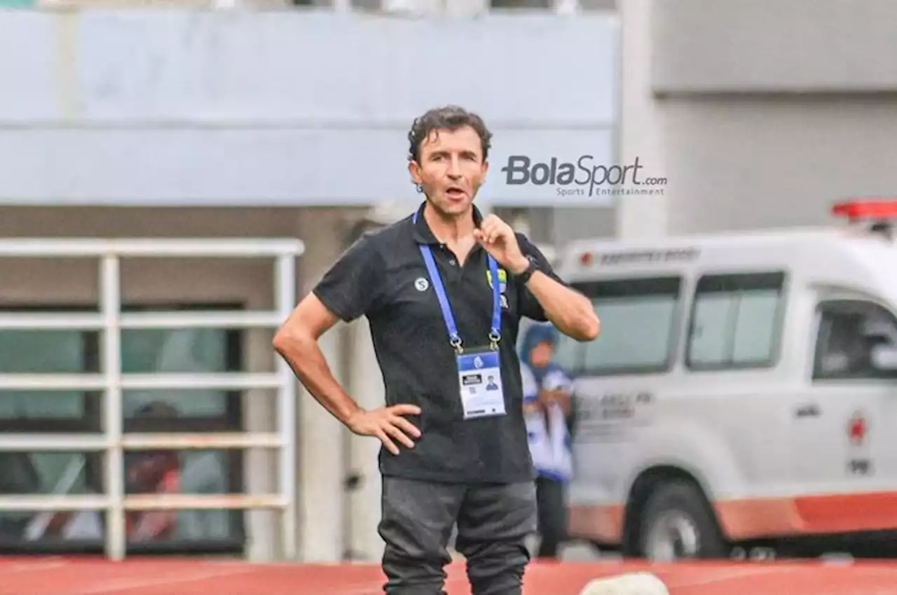 Luis Milla Curhat soal Hubungan Persib Bandung dan Bobotoh - Bolasport.com