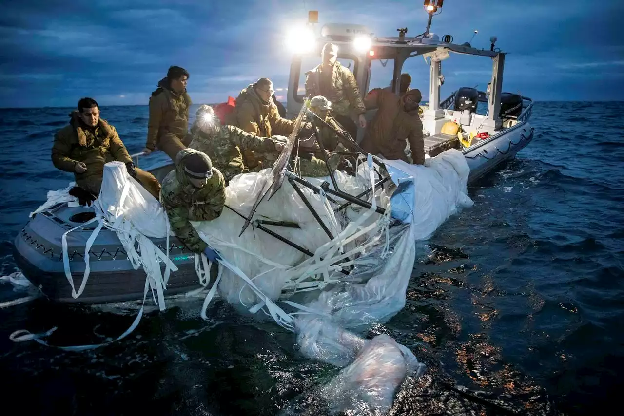 Navy divers collecting debris of Chinese spy balloon from ocean floor