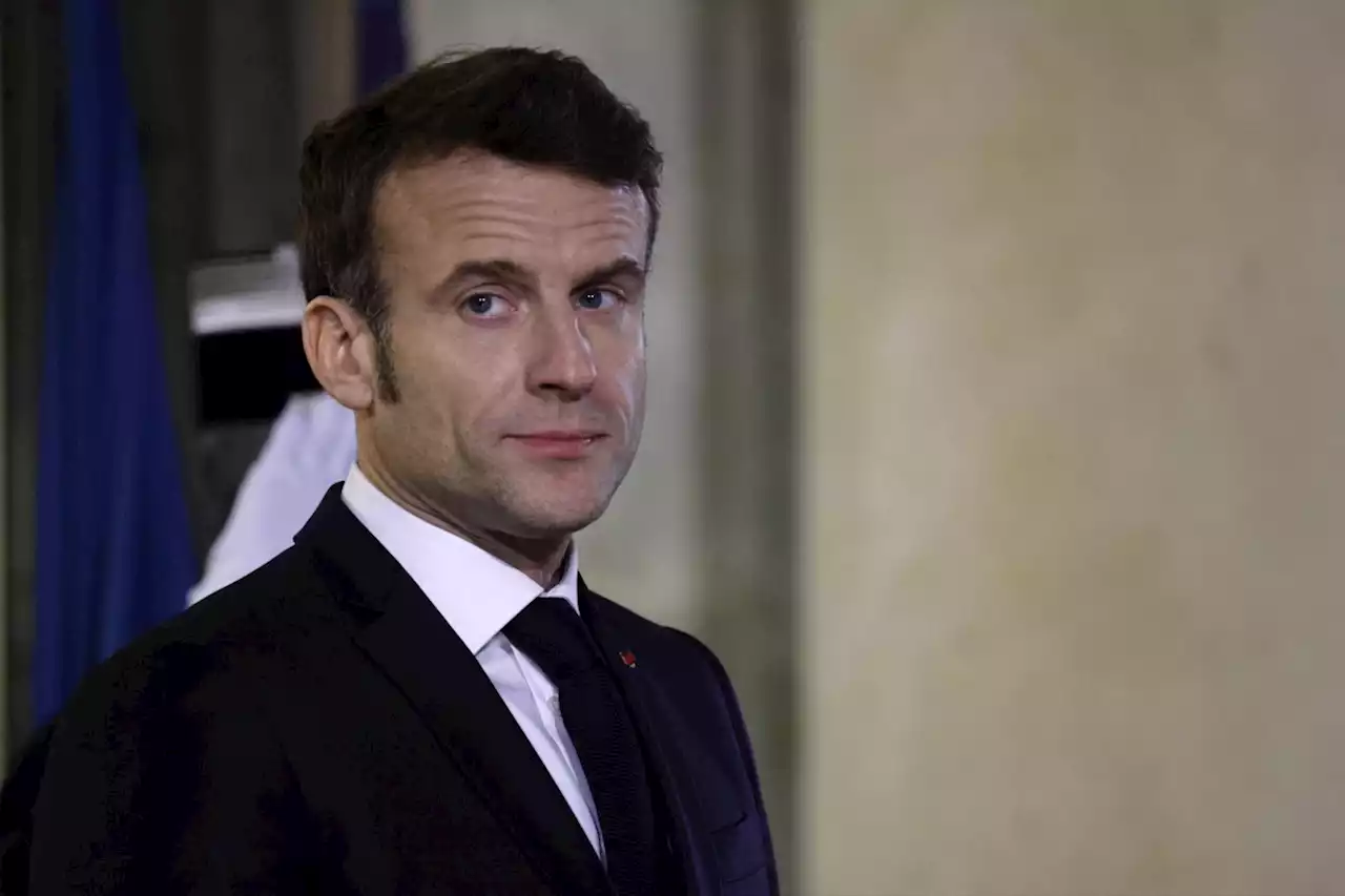 Emmanuel Macron envisagerait l'hypothèse d'un remaniement ministériel