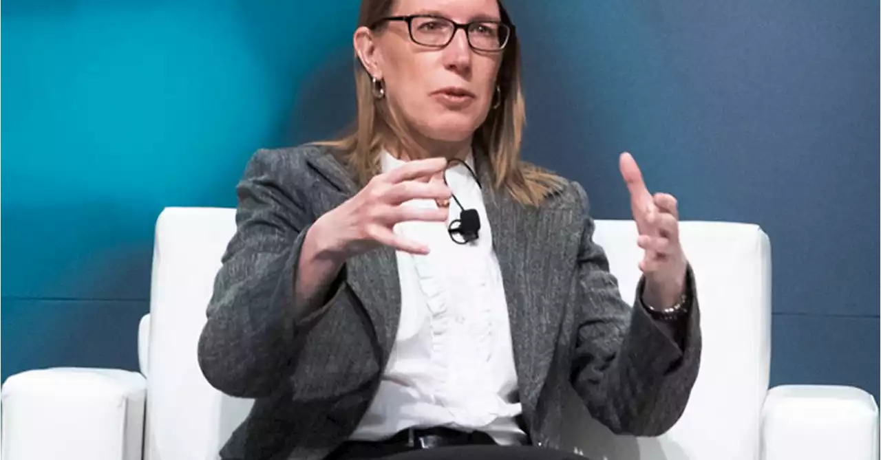 ‘Crypto Mom’ Hester Peirce: SEC ‘Disappoints’ When It Comes to Crypto