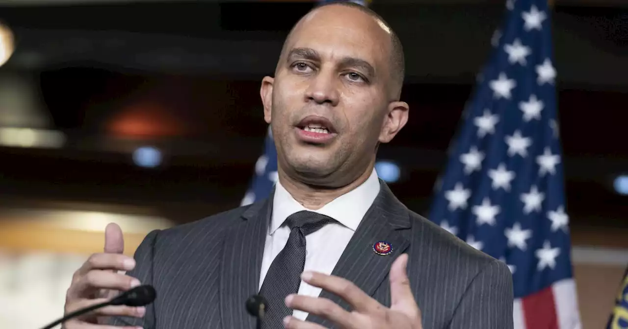 Jeffries rips GOP as 'unfit' for heckling Biden despite backing it against Trump