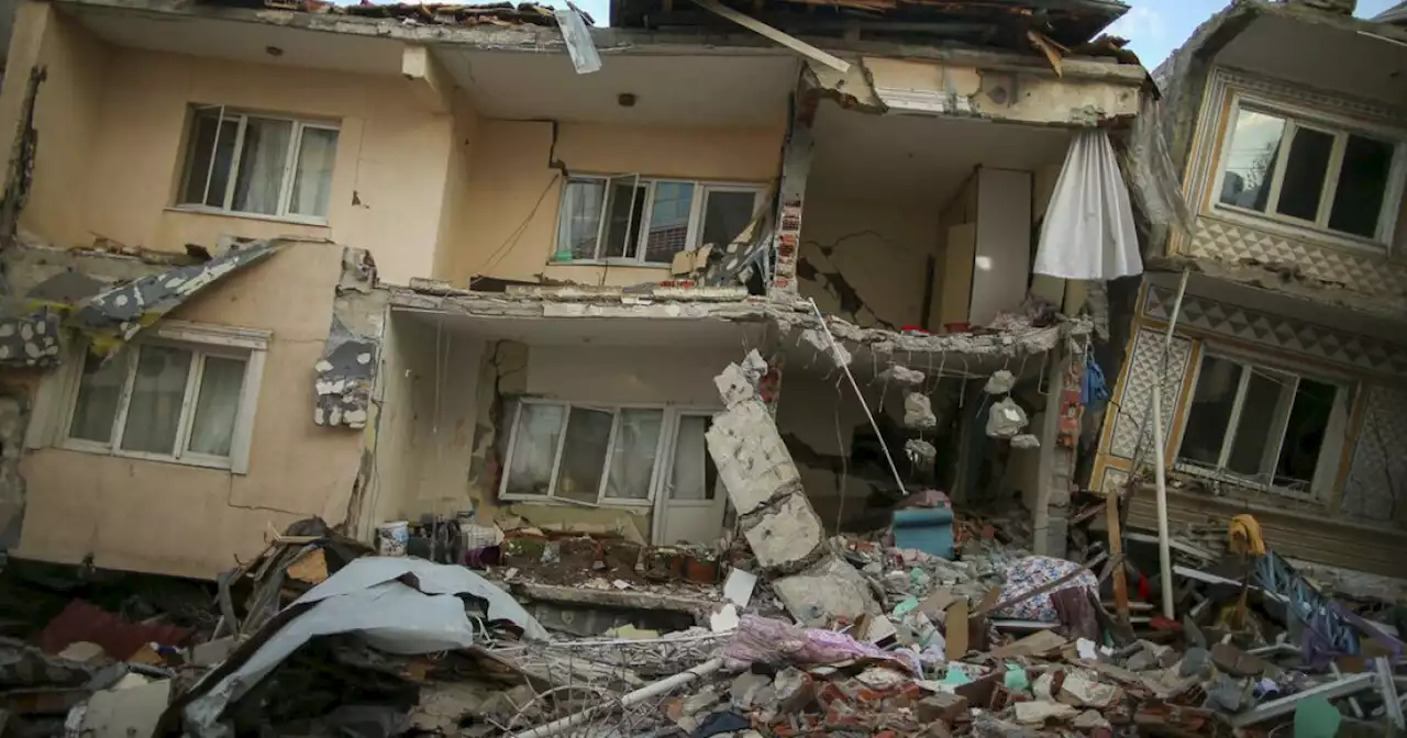 No food, no shelter. Turkish Americans reach relatives in earthquake’s rubble to find there’s little help.