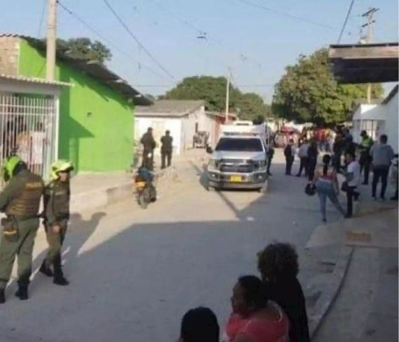 Masacre en Soledad: sicarios asesinan a 3 hombres y hieren a otros tres