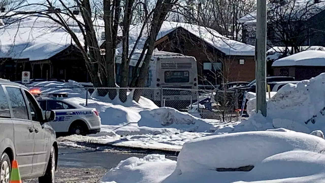 2 children dead, 6 injured after bus crashes into Quebec day care