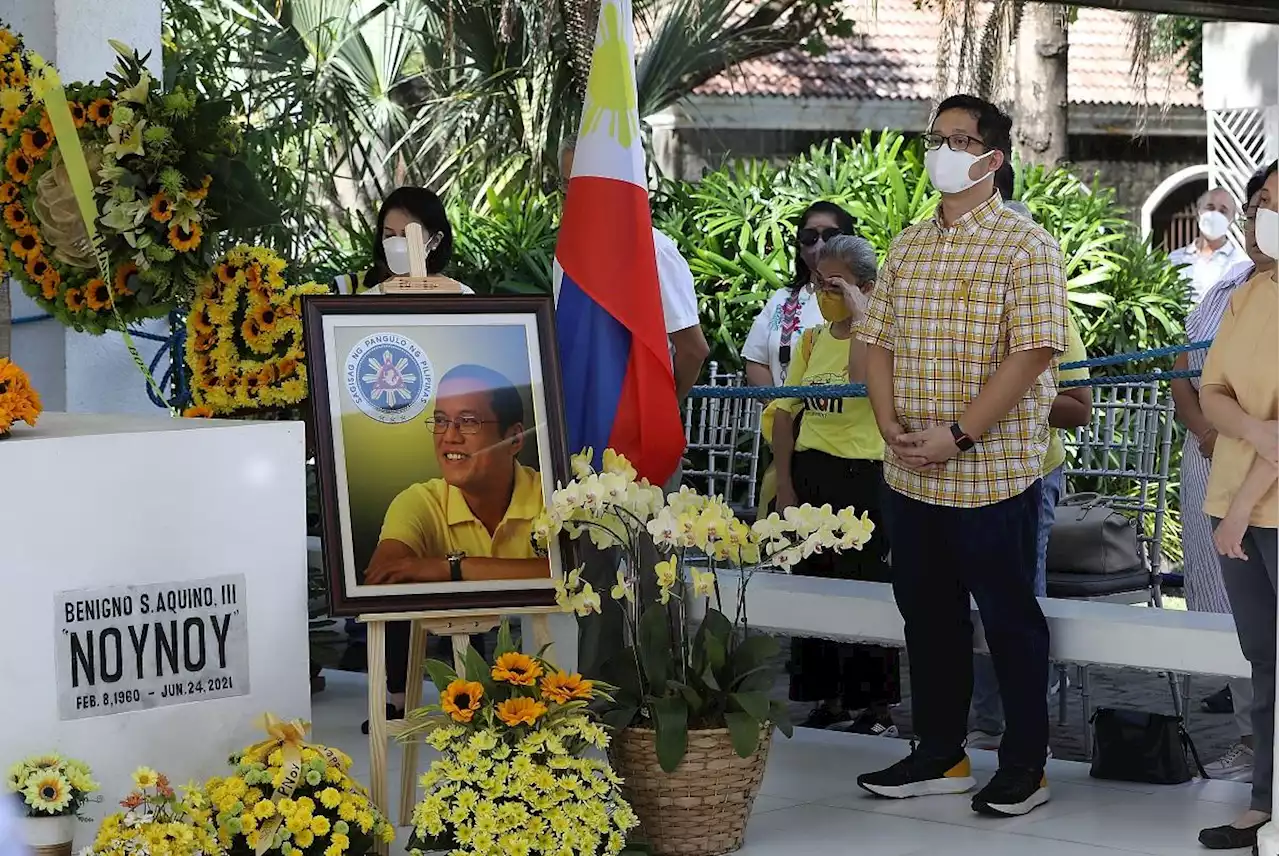 Friends, family pay tribute to late Pres. Noynoy Aquino on his 63rd birthday