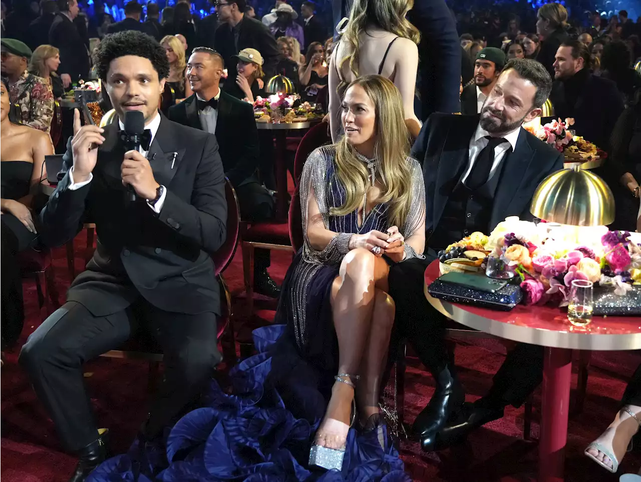 Jennifer Lopez And Ben Affleck Appeared To Have A Spat At The Grammys, And People Have Theories