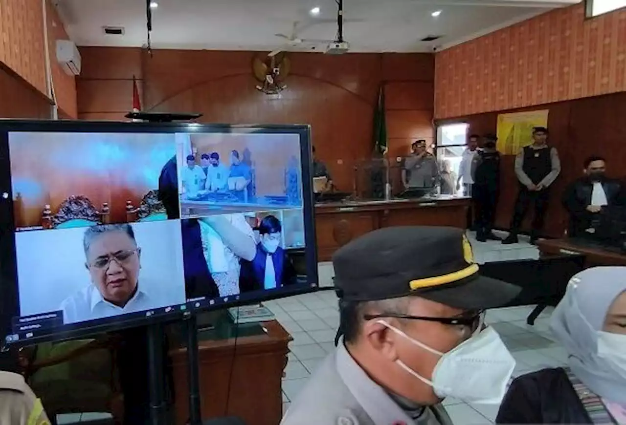 PN Bale Bandung Vonis Bebas Mantan Ketua DPRD Jabar Irfan Suryanagara