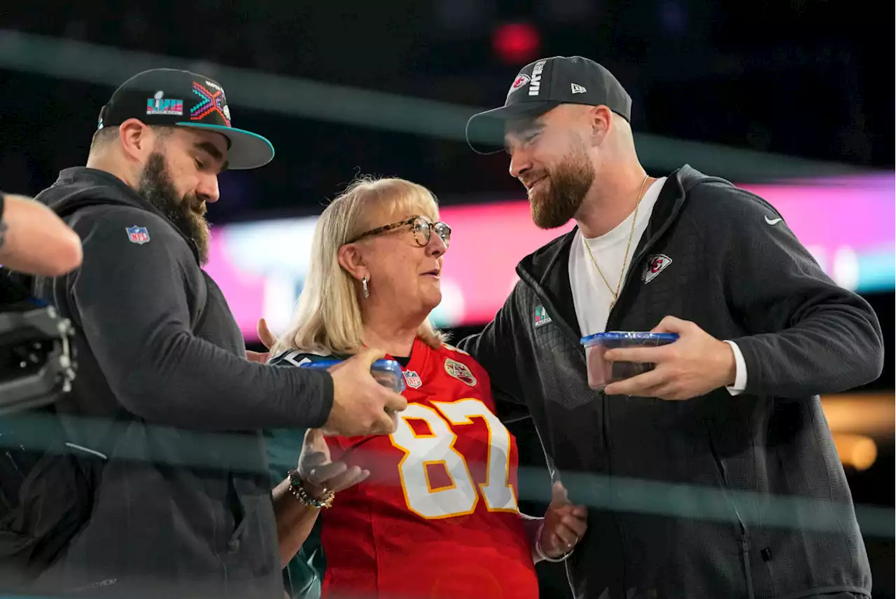 Donna Kelce surprised her sons with cookies during a Super Bowl opening night interview