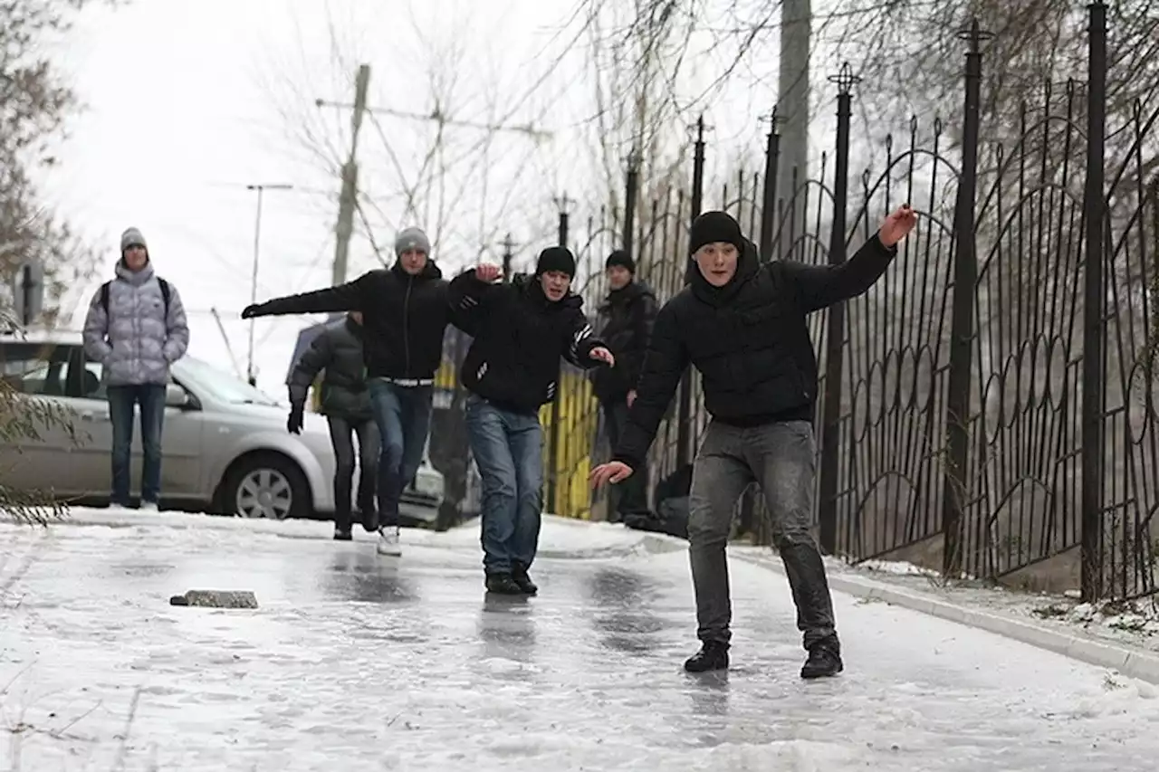 «Желтый» уровень опасности продлили в Московском регионе до полудня 9 февраля 2023 года