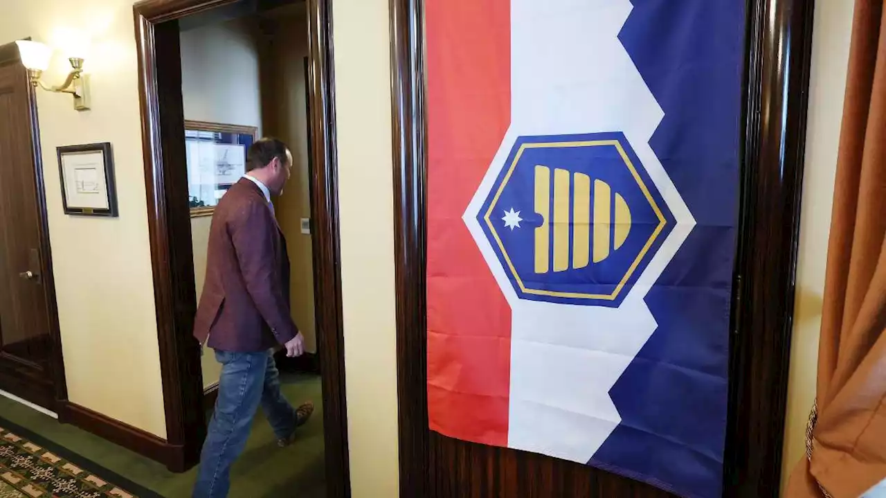 Artists behind Utah's new state flag split $5,000 prize money