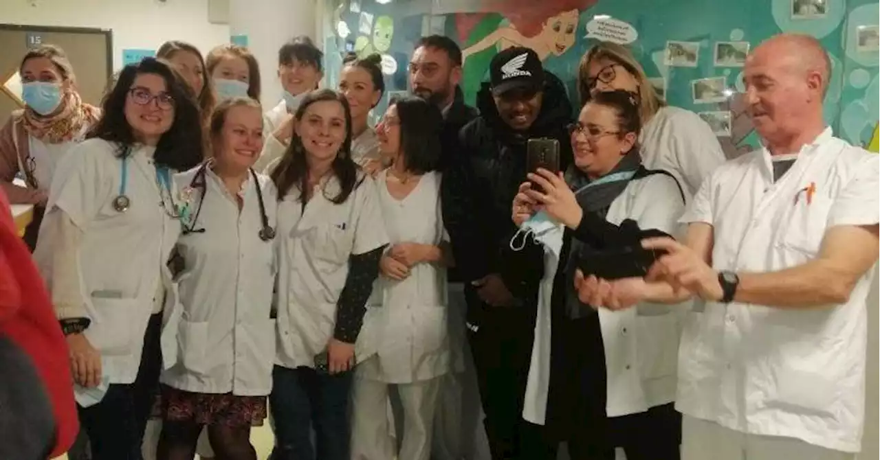 Marseille : les enfants hospitalisés de l'hôpital Nord ont reçu hier la visite de Soprano