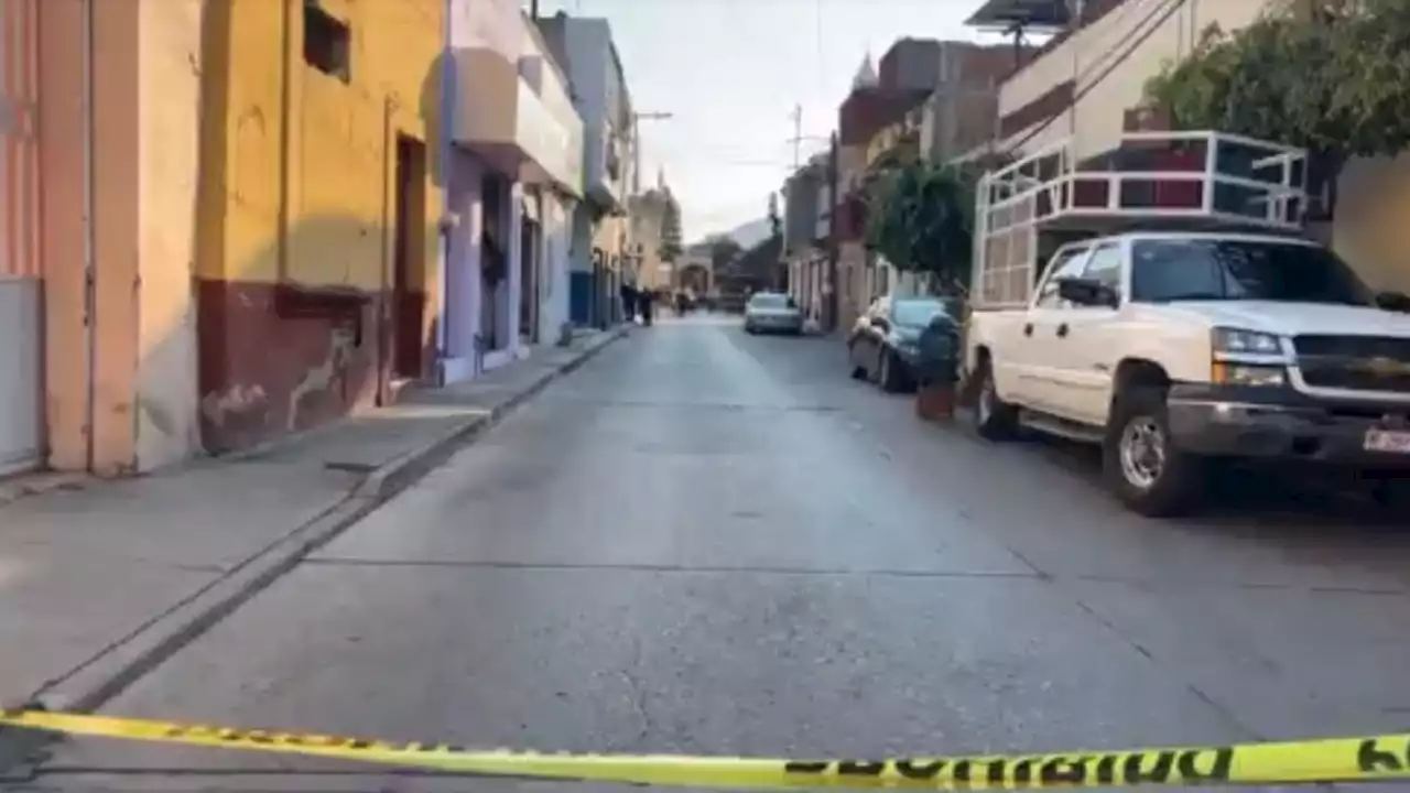 Un muerto y un herido, el saldo del ataque a la presidencia municipal en Tarimoro