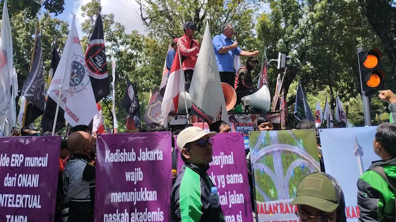 Demo di Balai Kota Jakarta, Pengemudi Ojol Tolak ERP dan Tuntut Kadishub Dicopot