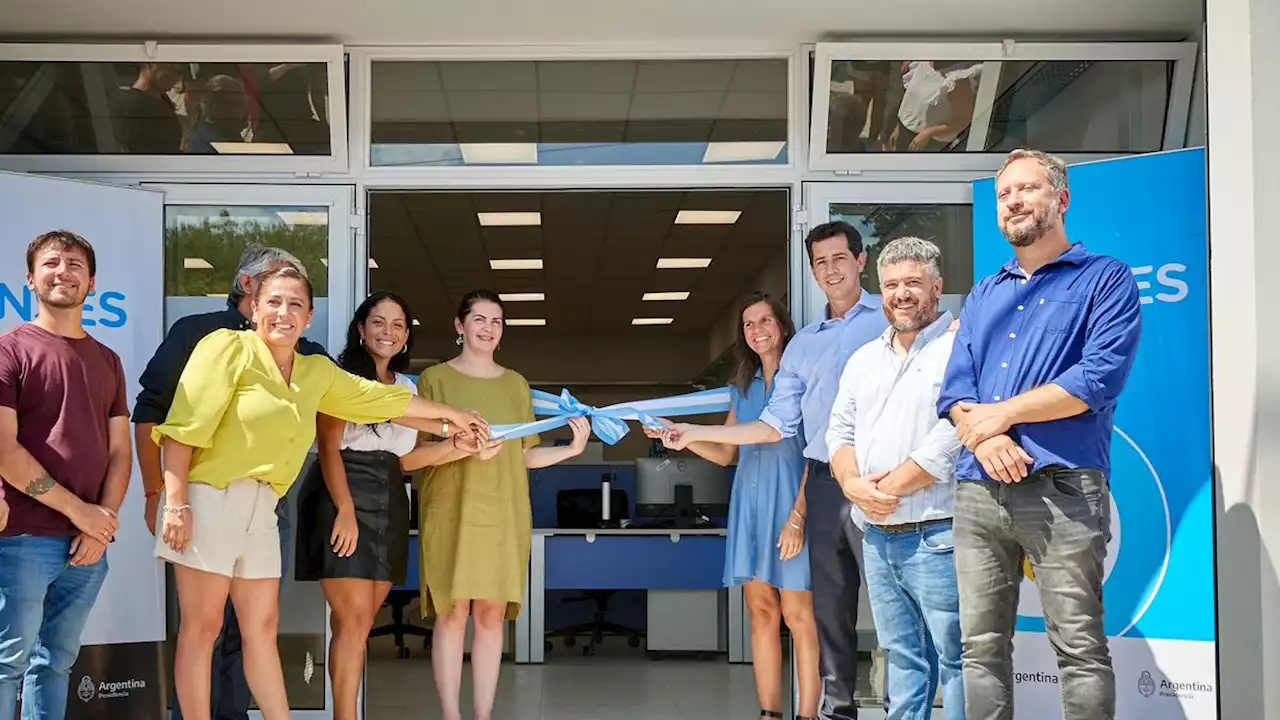 Wado De Pedro, Raverta y Mariel Fernández inauguraron una oficina de ANSES en Moreno