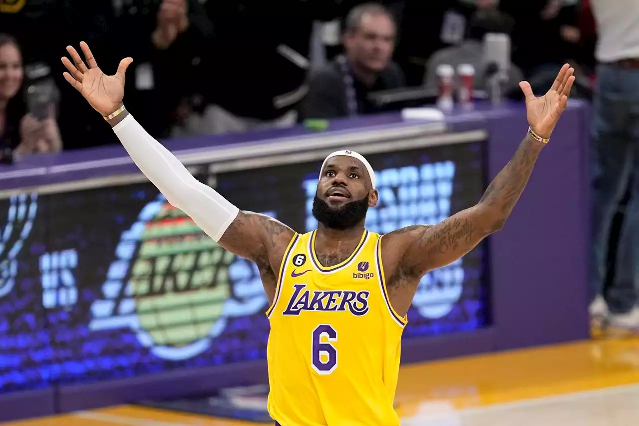 LeBron James surpasses Kareem Abdul-Jabbar’s NBA scoring record