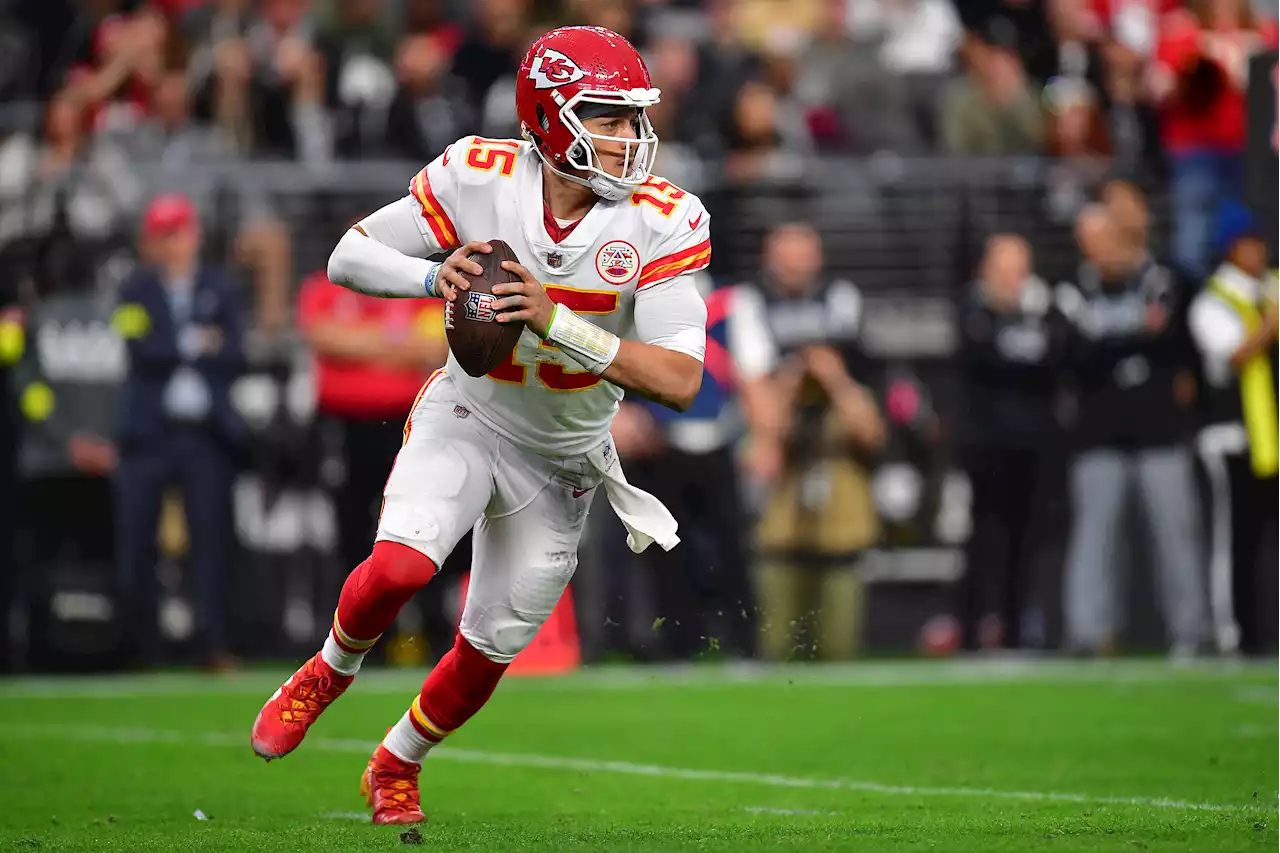 Patrick Mahomes will try for ‘no restrictions’ on ankle before Sunday