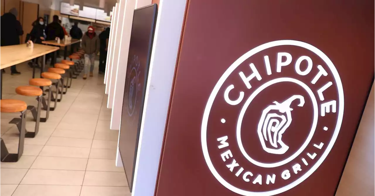 Chipotle misses profit as high prices bite into delivery orders, traffic