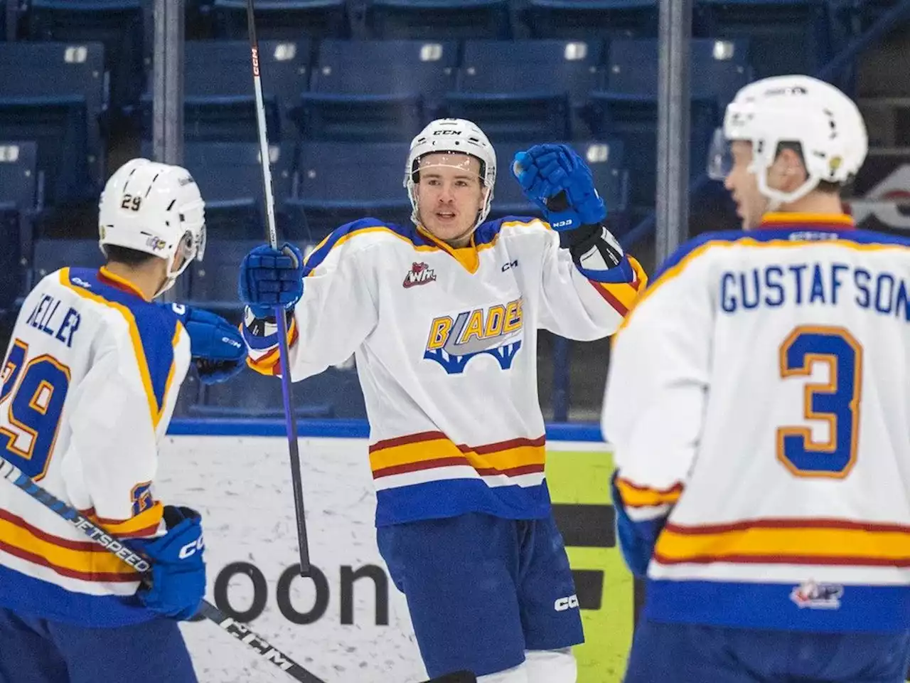 Shutout time: Saskatoon Blades blank Oil Kings 4-0