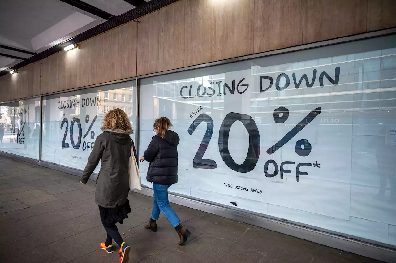 Major high street department store closing shops