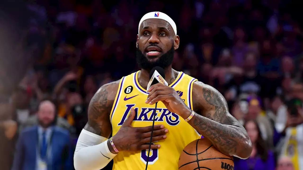 LeBron cries, gives thanks, drops f-bomb after passing Kareem Abdul-Jabbar