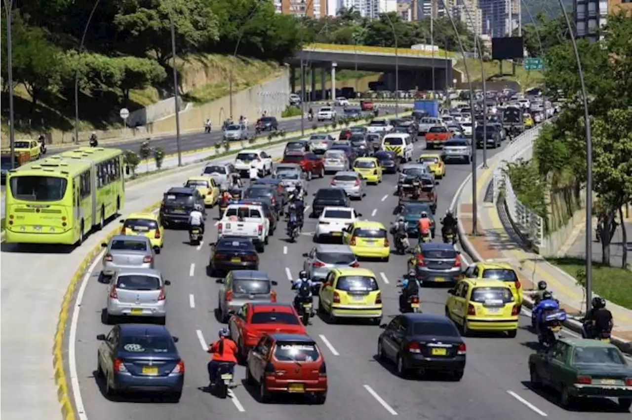 Un millón de vehículos en el área metropolitana