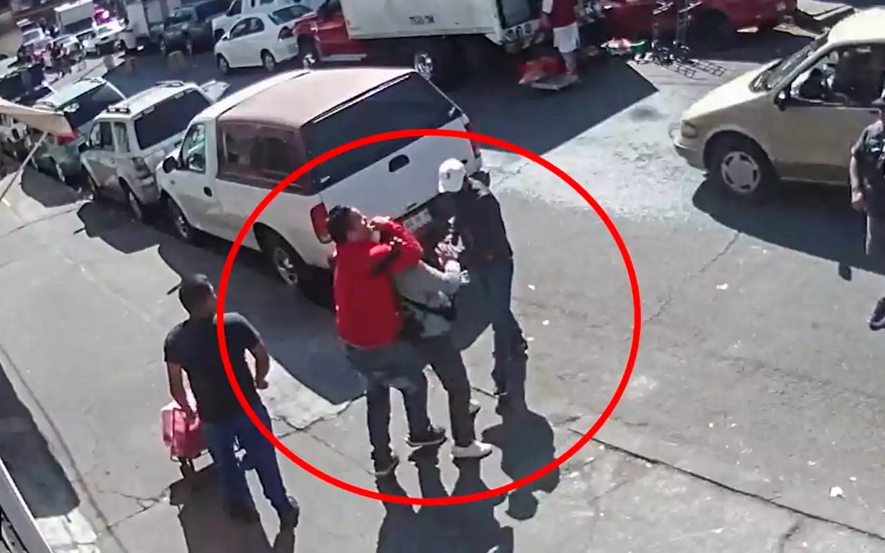 Así asaltaron a un peatón en La Merced | Video