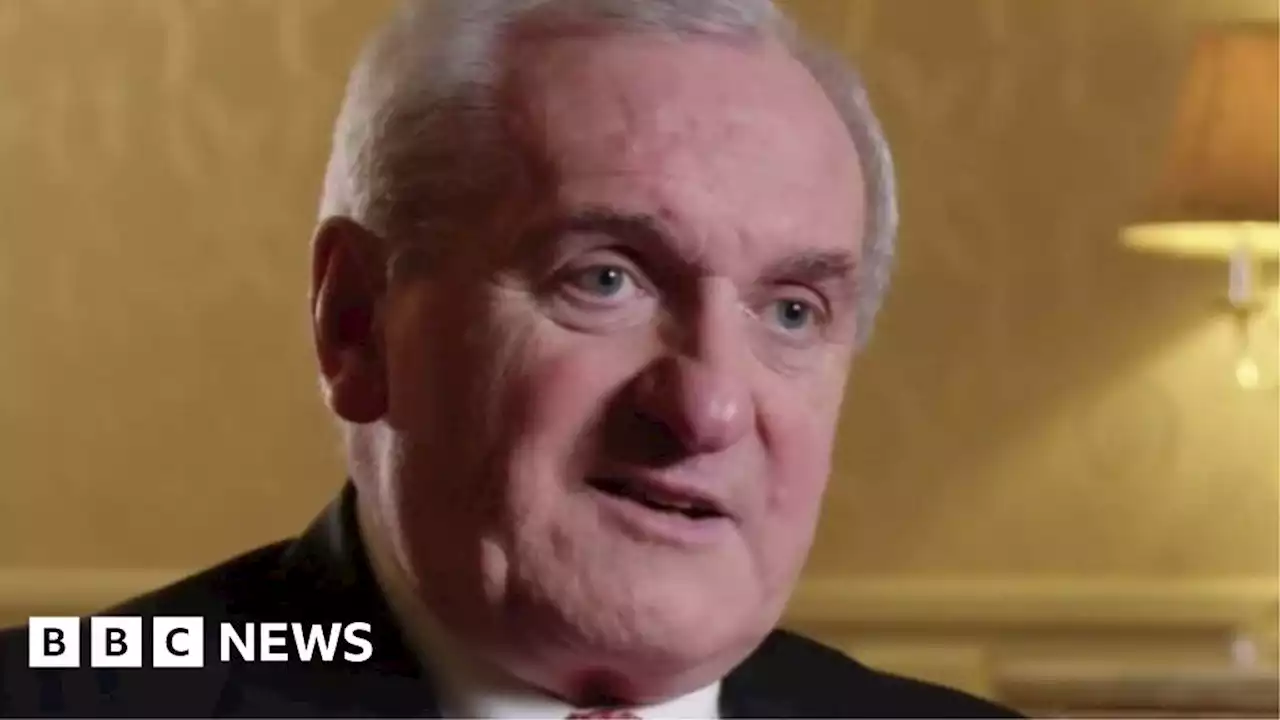 Bertie Ahern rejoins Fianna Fáil