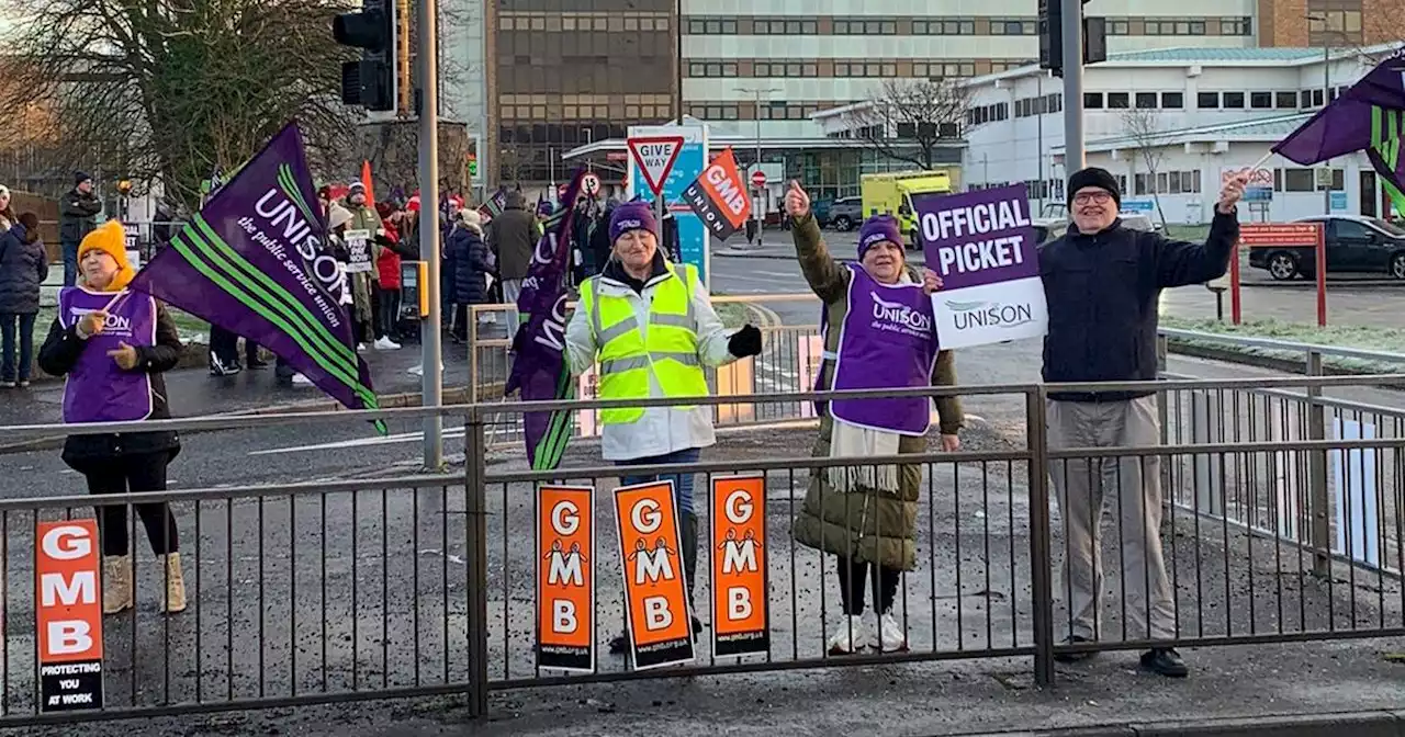 Northern Ireland civil service staff to vote on industrial action