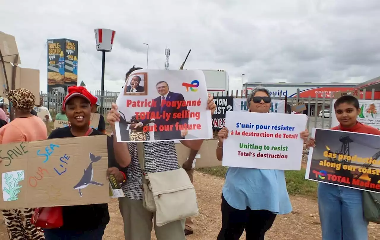 GROUNDUP: Fishers and activists protest ‘Total madness’ of east coast ocean drilling