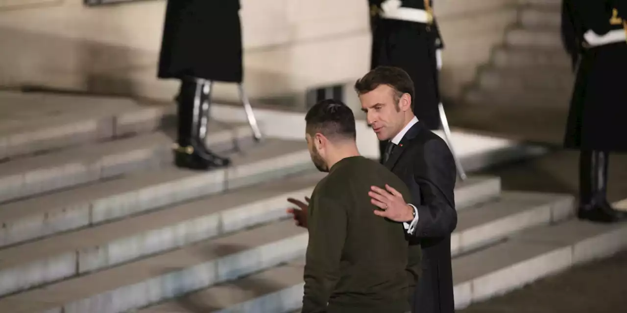 Volodymyr Zelensky à l'Élysée : Emmanuel Macron assure qu'il continuera d'aider l'Ukraine