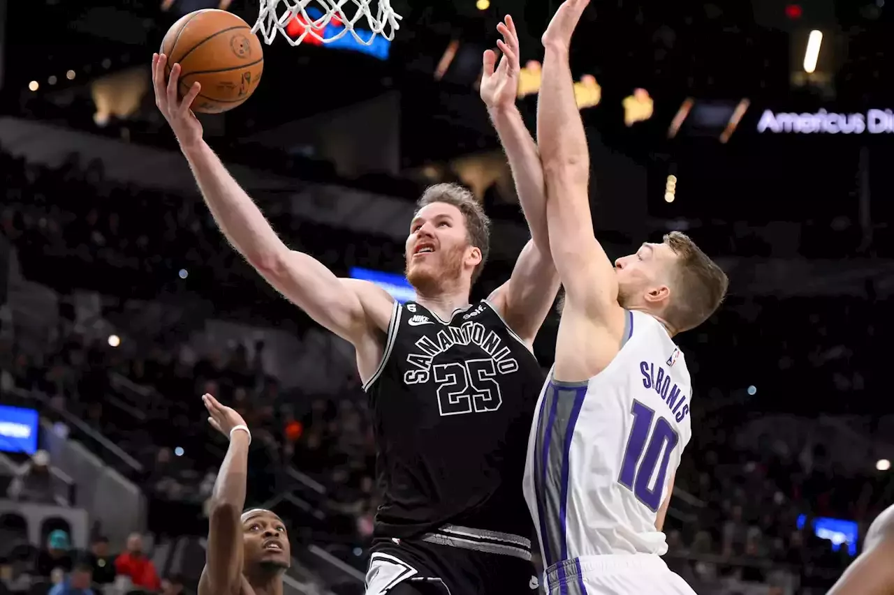 Raptors Acquire Jakob Poeltl For Khem Birch, Draft Picks - RealGM Wiretap