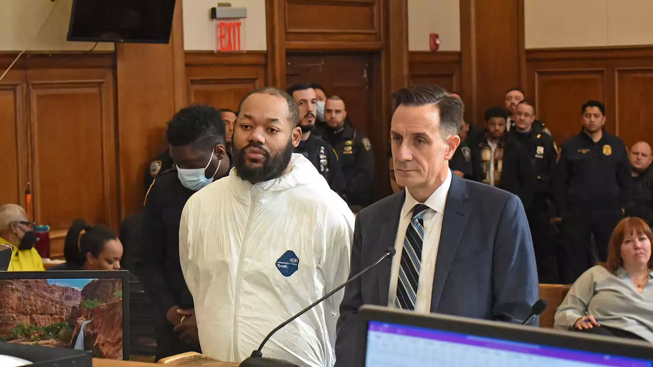 New York man arraigned for allegedly shooting, killing off-duty NYPD officer during attempted robbery