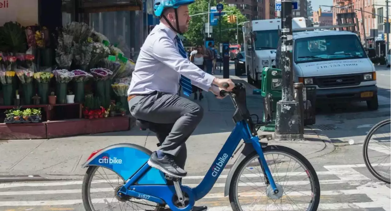 Seeking more pricey, electric Citi Bikes, Lyft enlists connected lobbyist: ex-Council Speaker Corey Johnson