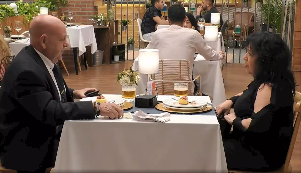 '¿No quieren igualdad? Pues ya está': el polémico gesto de un comensal de 'First Dates' con su cita tras descubrir que es feminista