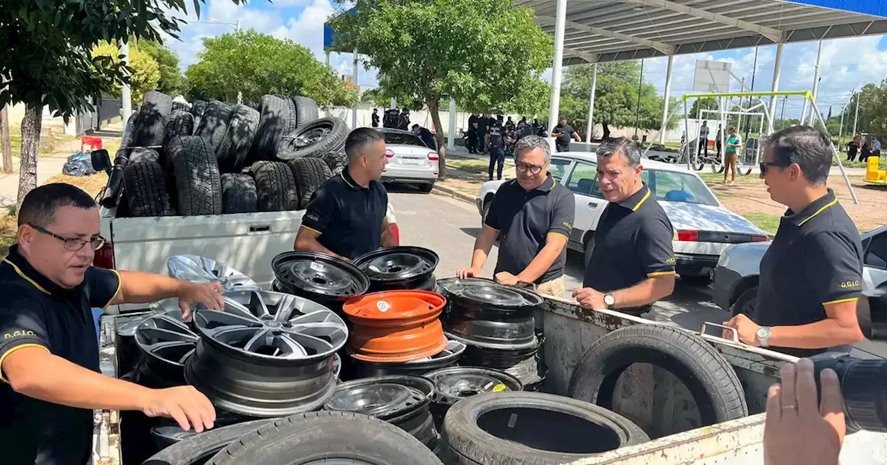 Megaoperativo en el oeste de Córdoba: arrojaron pedradas a los policías | Sucesos | La Voz del Interior