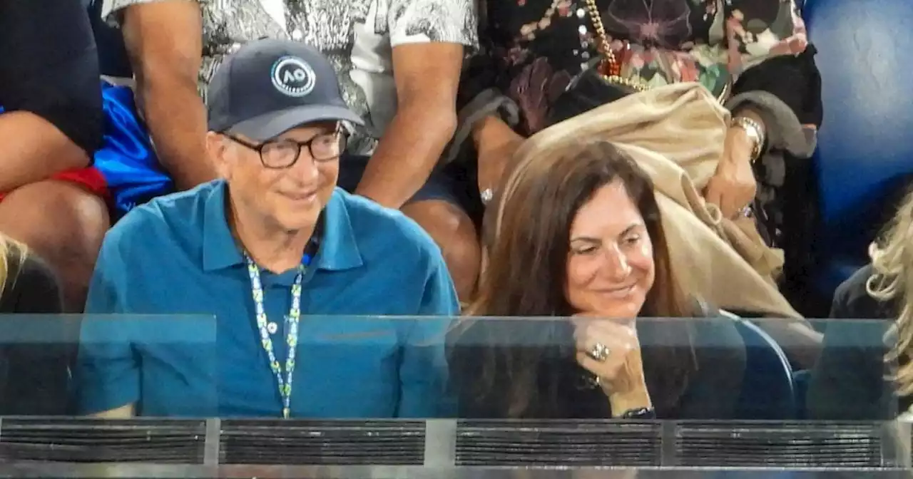 Bill Gates ne cache plus sa relation avec Paula Hurd, la veuve de l'ancien PDG d'Oracle
