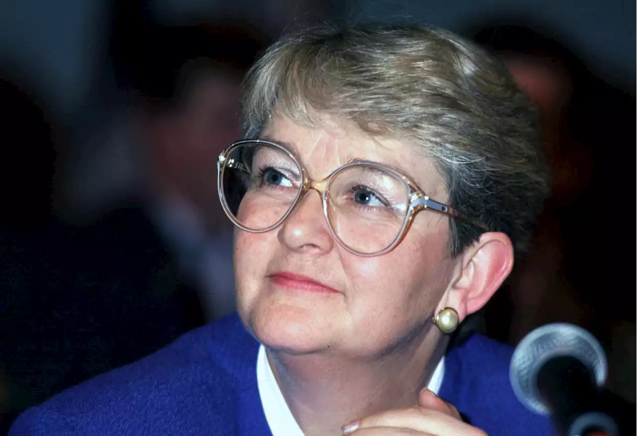 Niamh Bhreathnach, former Minister for Education, to be buried today