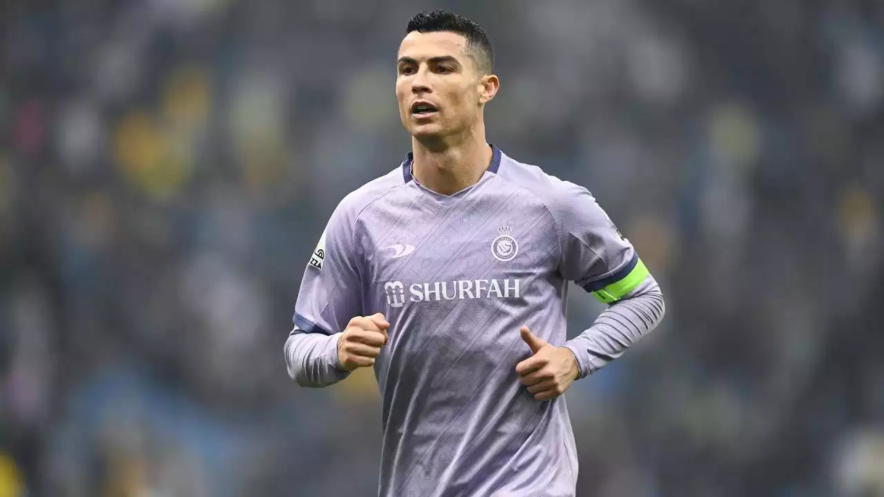 Ronaldo passeert grens van 500 competitiegoals met vierklapper voor Al Nassr