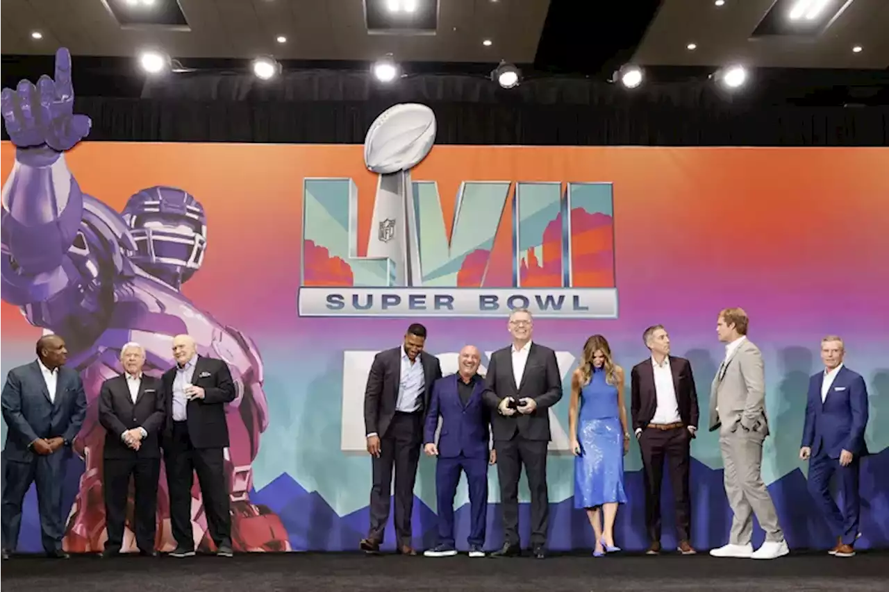 For the first time in two decades, a new team in Fox’s Super Bowl booth