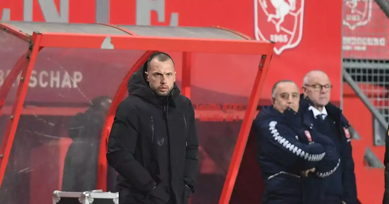 Heitinga ziet belangrijke Ajax-opdrachten: 'Moeten connectie met fans gaan hebben'