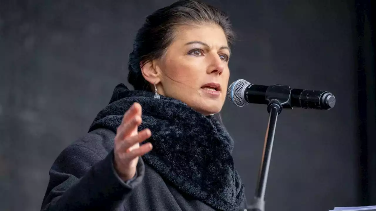 Sahra Wagenknecht: Von den einen gefeiert, von den anderen gefeuert?