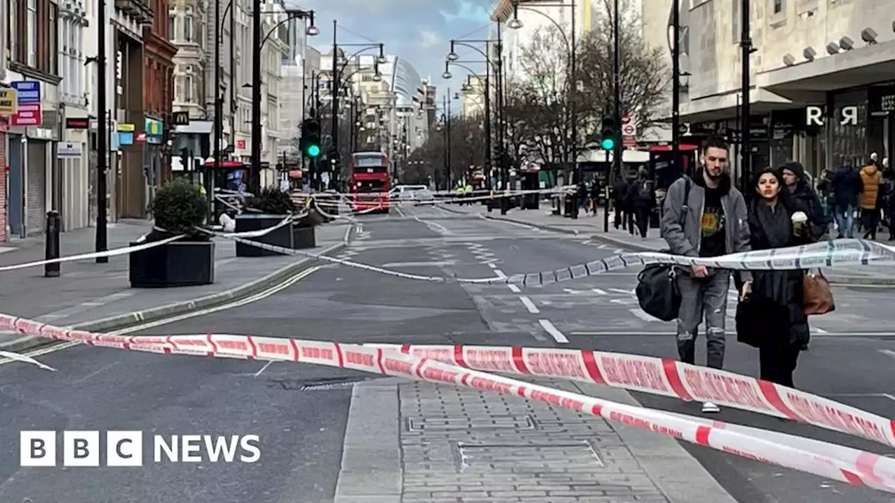 Oxford Street partially closed after man stabbed on bus