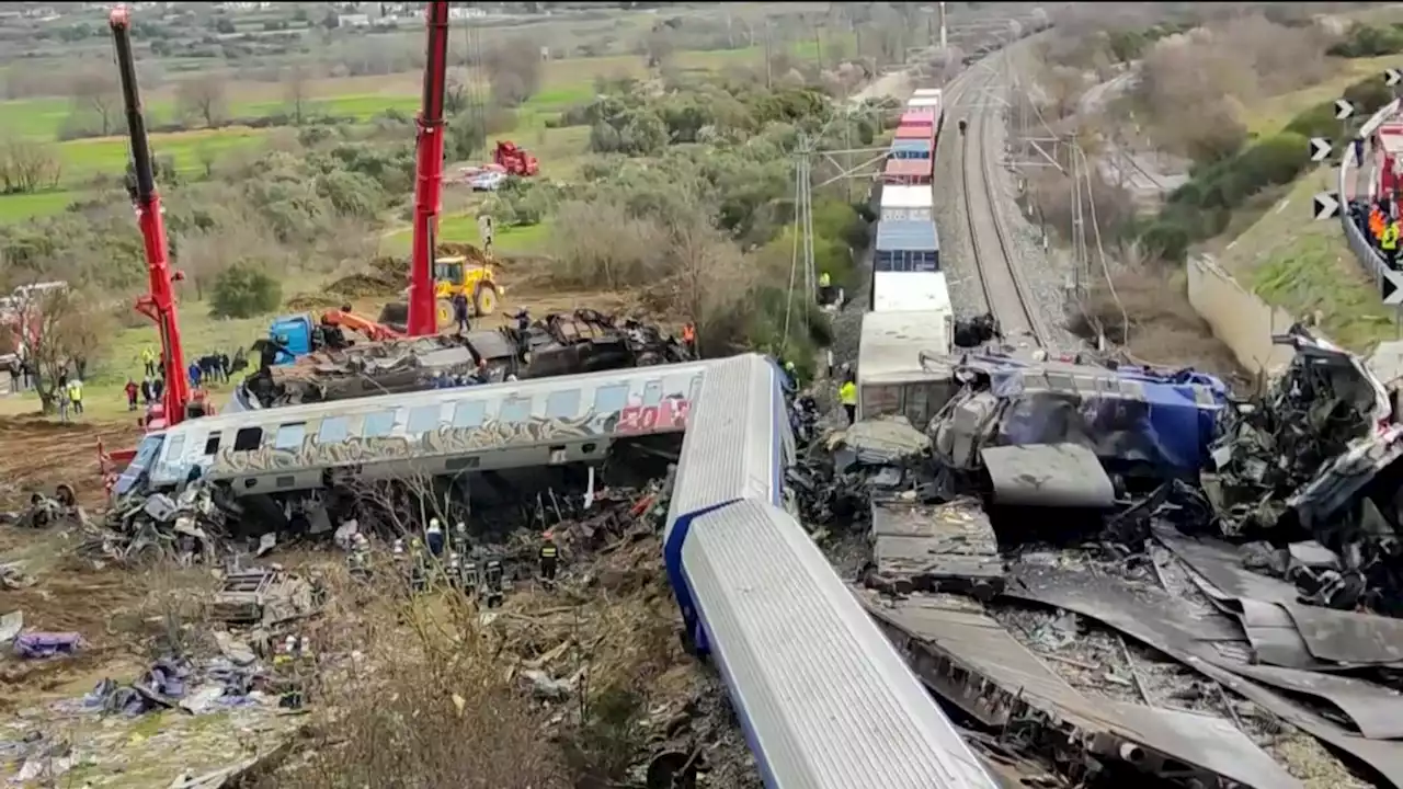 Grèce: au moins 32 morts et 85 blessés après une collision entre deux trains