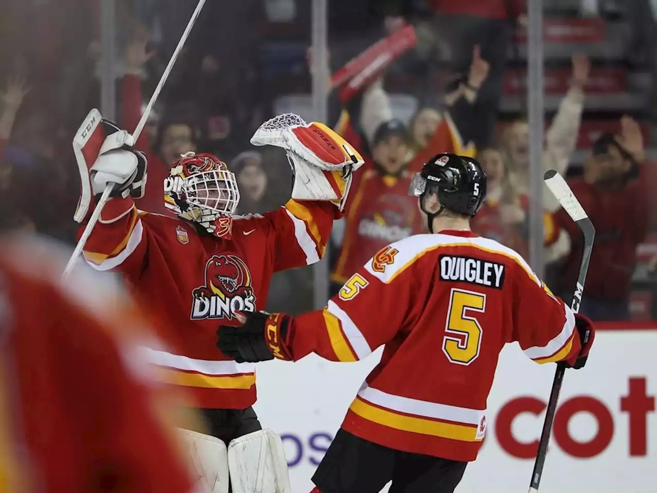 Dinos 'feeling great, confident' heading into men's hockey final with rivals