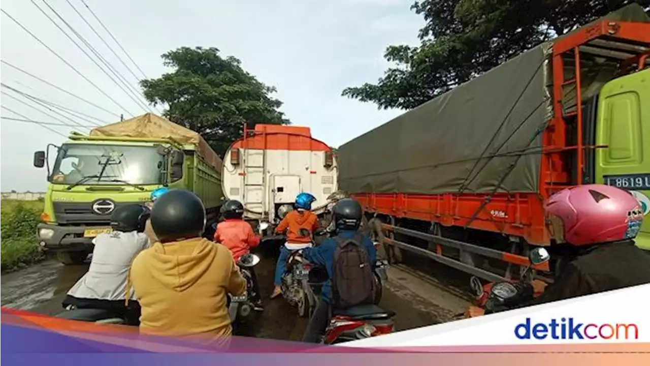 Keluhan Sopir Truk Terjebak Macet di Pantura: 4 Jam Jalan Cuma 5 Km!