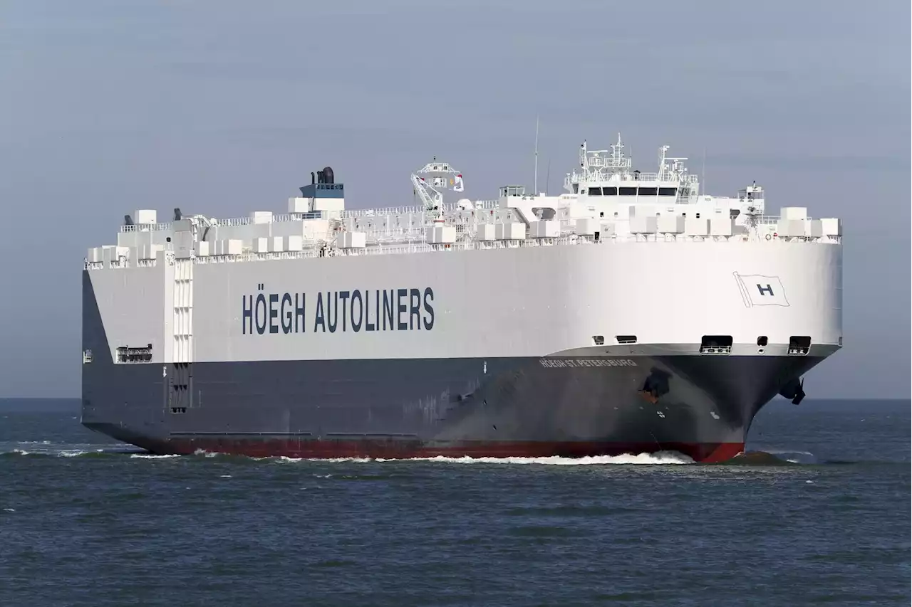 Mærsk selger Höegh Autoliners-aksjer med stor rabatt