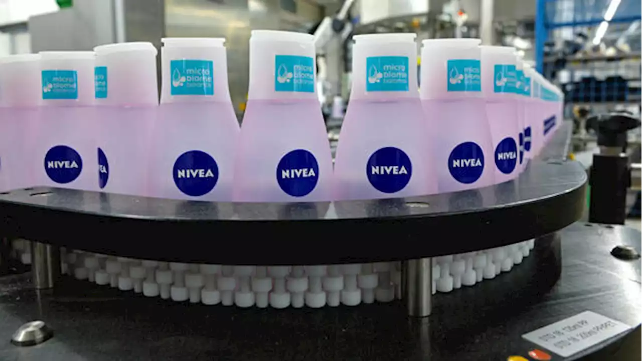 Nivea, Labello, Tesa: Größtes Plus seit 20 Jahren: Nivea-Hersteller Beiersdorf wächst um 10,2 Prozent und steigert Gewinn