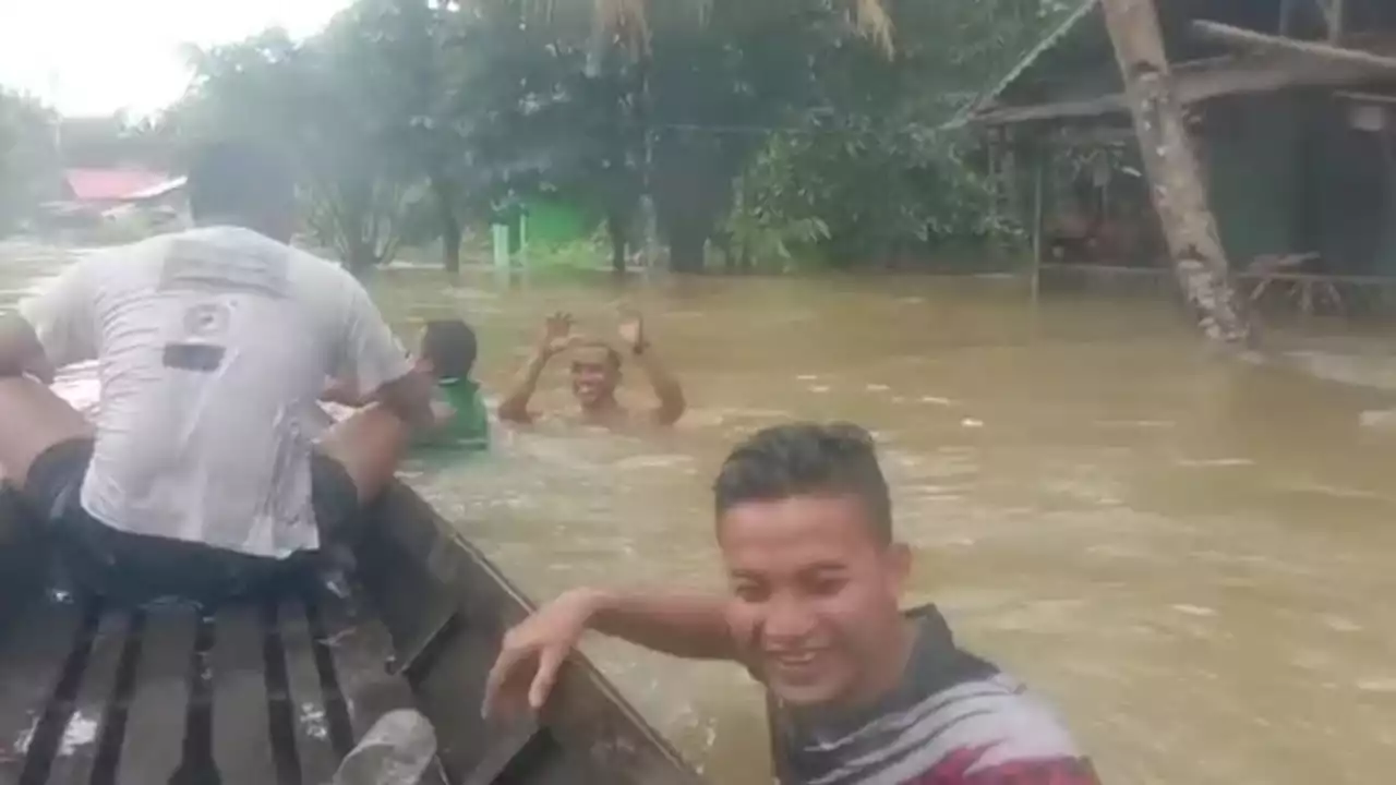 Banjir Melanda Sejumlah Wilayah di Kabupaten Bengkayang