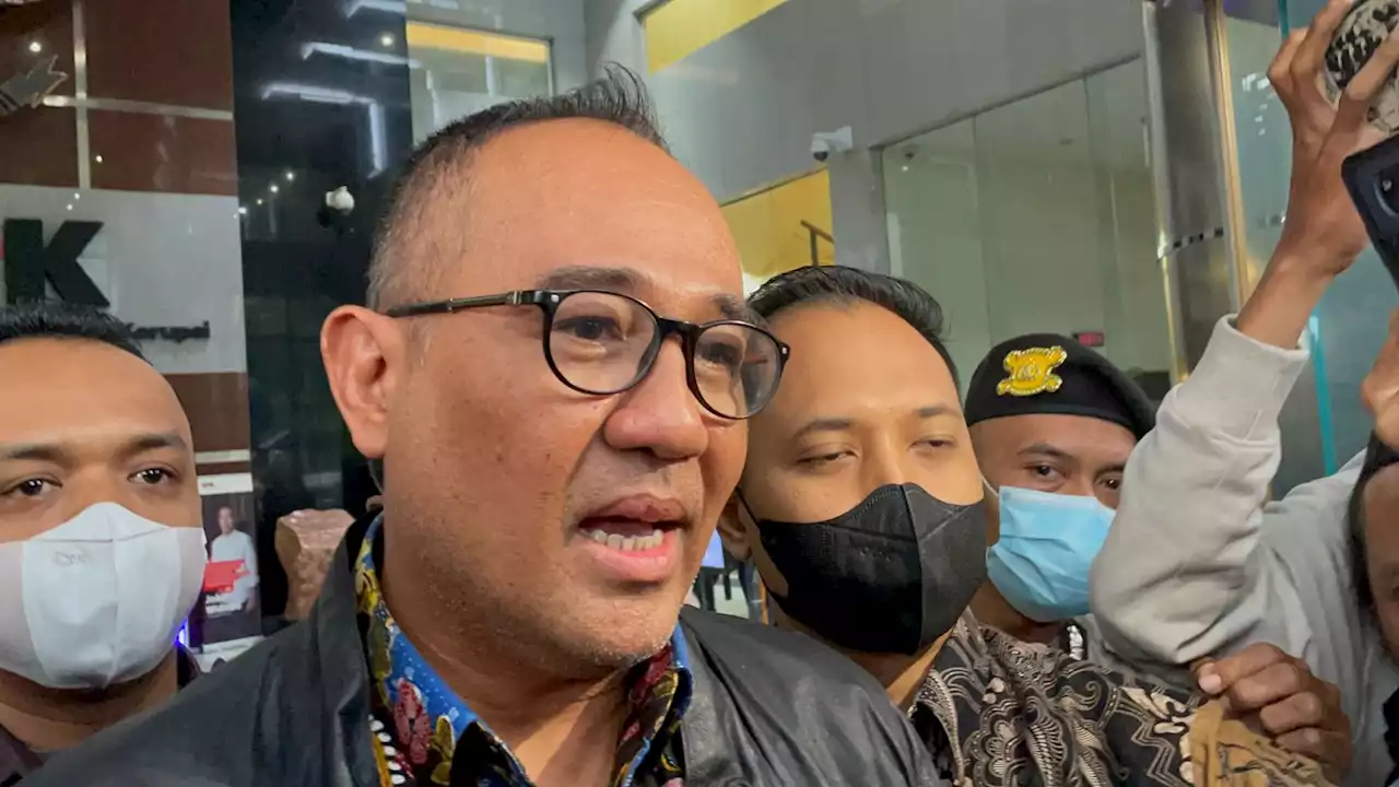 Ke Luar Gedung KPK, Pejabat Pajak Rafael Alun Mengaku Lelah, Ogah Jelaskan Hartanya