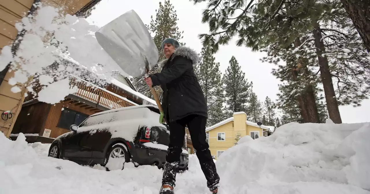 I-5 closed through Grapevine as last wave of winter storm hits Southern California